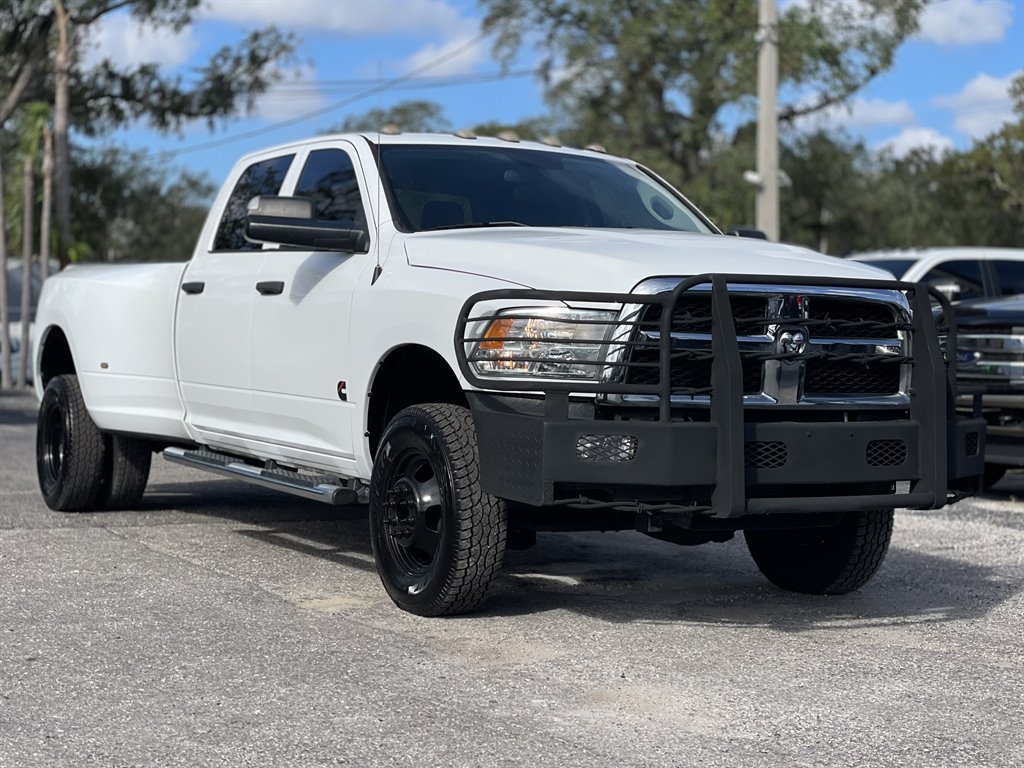 2018 Ram 3500 - $31,999