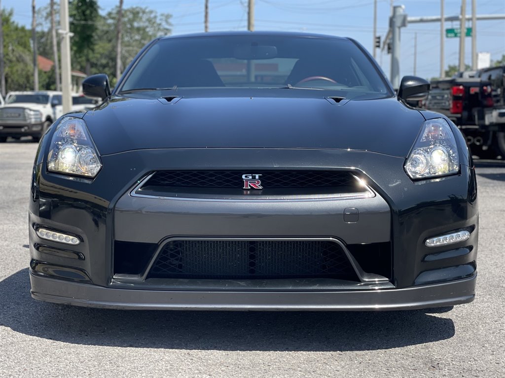 2014 Nissan GT-R - $109,999