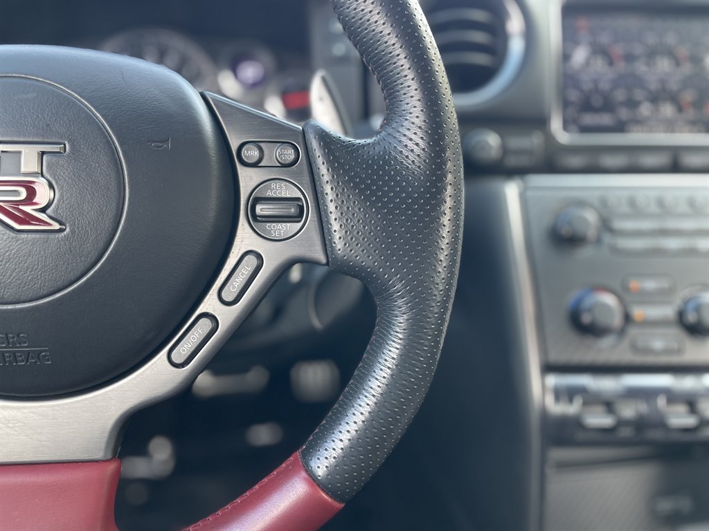 2014 Nissan GT-R - $109,999
