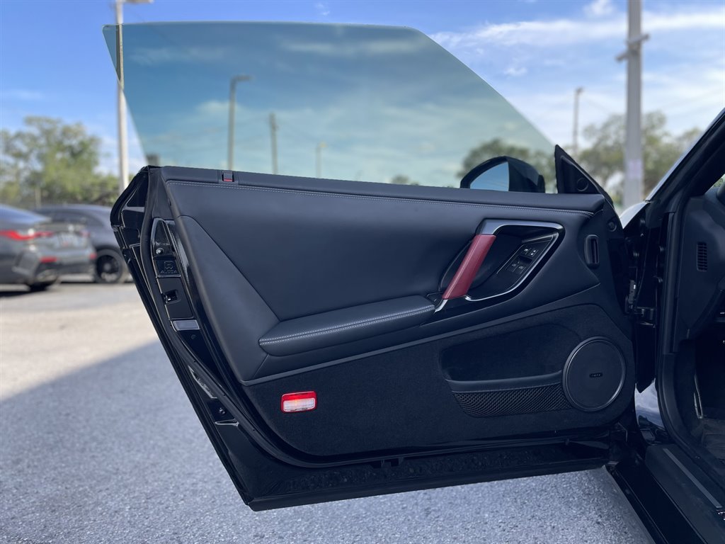 2014 Nissan GT-R - $109,999