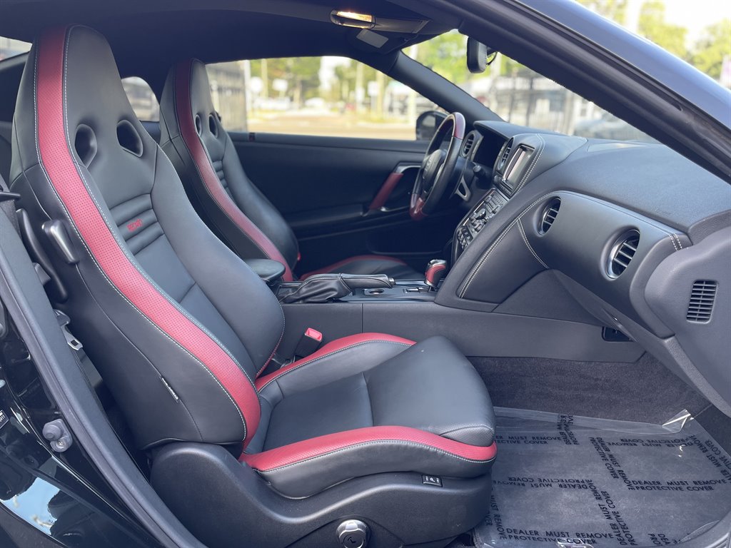 2014 Nissan GT-R - $109,999