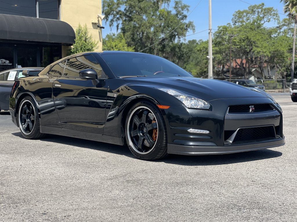2014 Nissan GT-R - $109,999