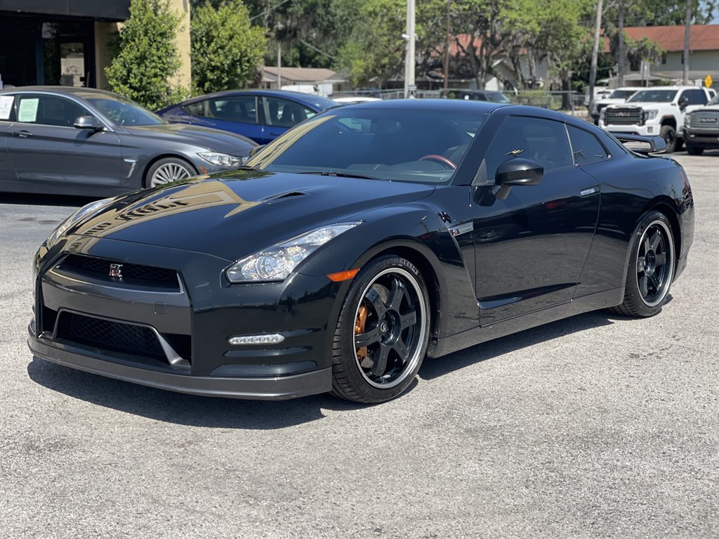 2014 Nissan GT-R - $109,999