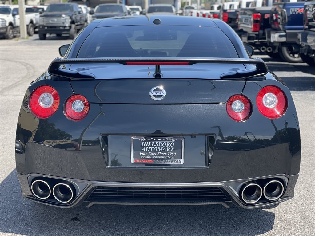 2014 Nissan GT-R - $109,999