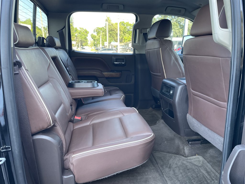 2016 Chevrolet Silverado 2500 High Country photo