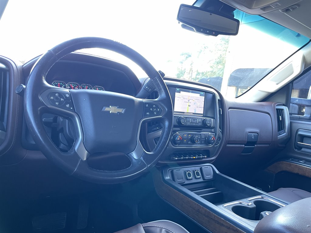 2016 Chevrolet Silverado 2500 High Country photo