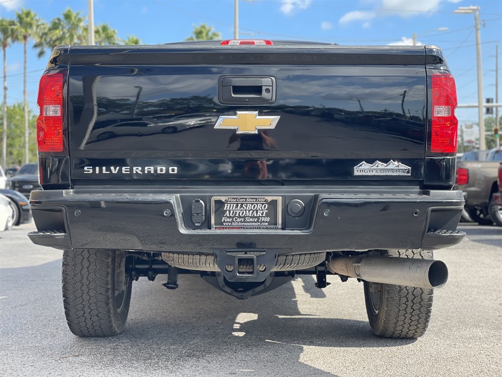 2016 Chevrolet Silverado 2500 High Country photo