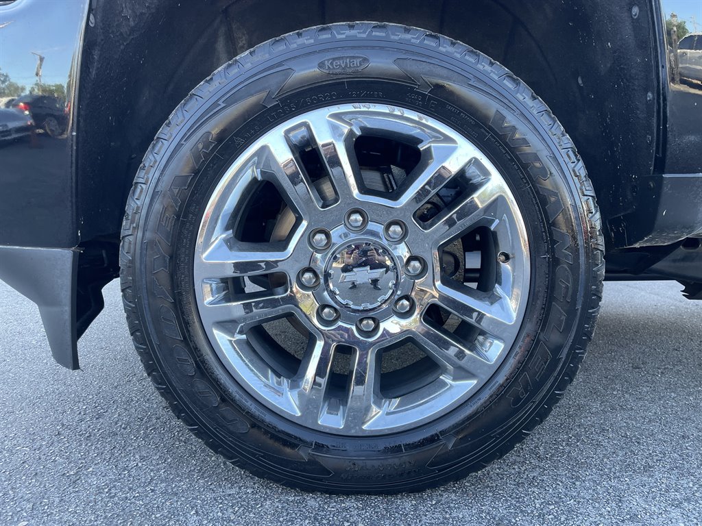 2016 Chevrolet Silverado 2500 High Country photo