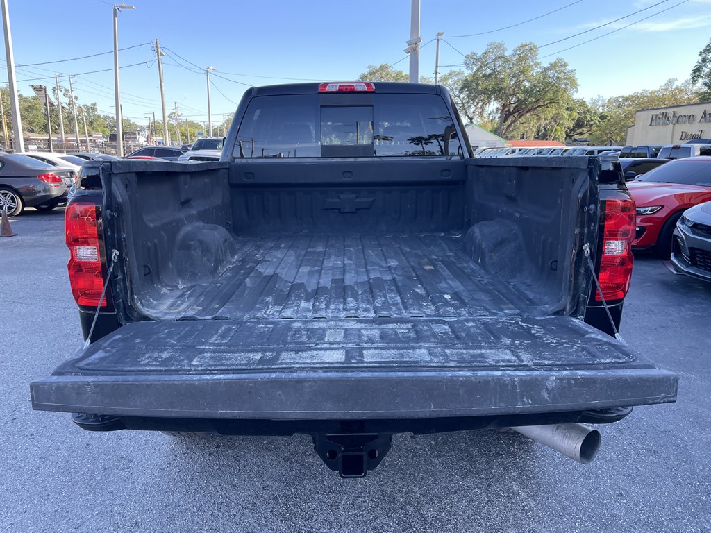 2016 Chevrolet Silverado 2500 High Country photo