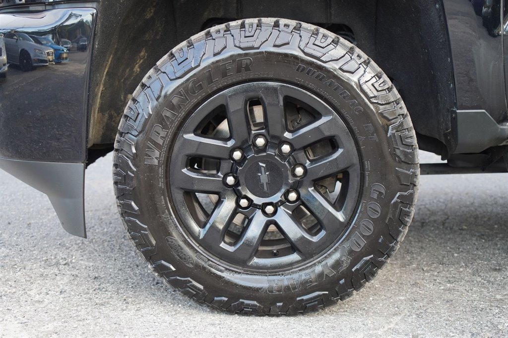 2016 Chevrolet Silverado - $31,999