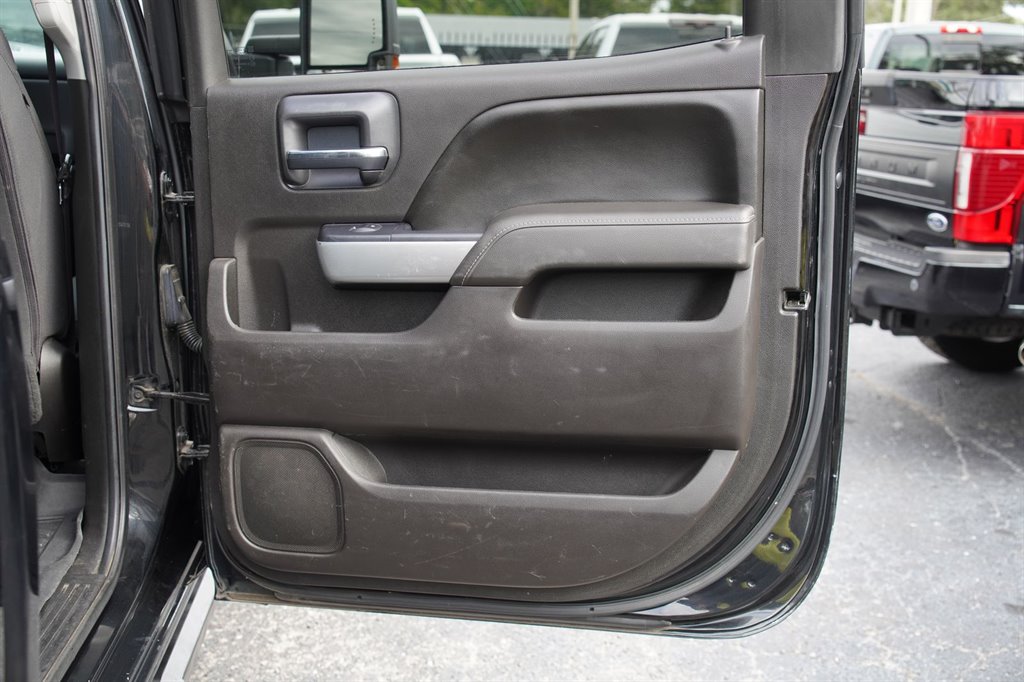 2016 Chevrolet Silverado - $31,999