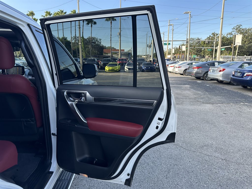 2023 Lexus GX - $55,999