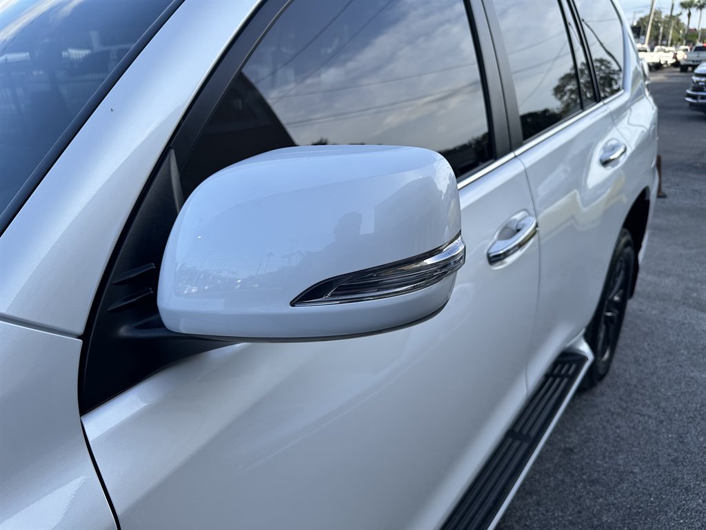 2023 Lexus GX - $55,999