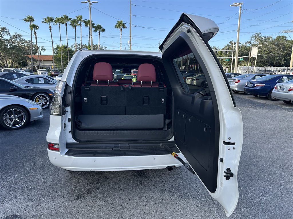 2023 Lexus GX - $55,999