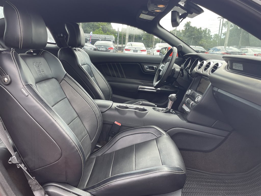 2015 Ford Mustang - $27,999