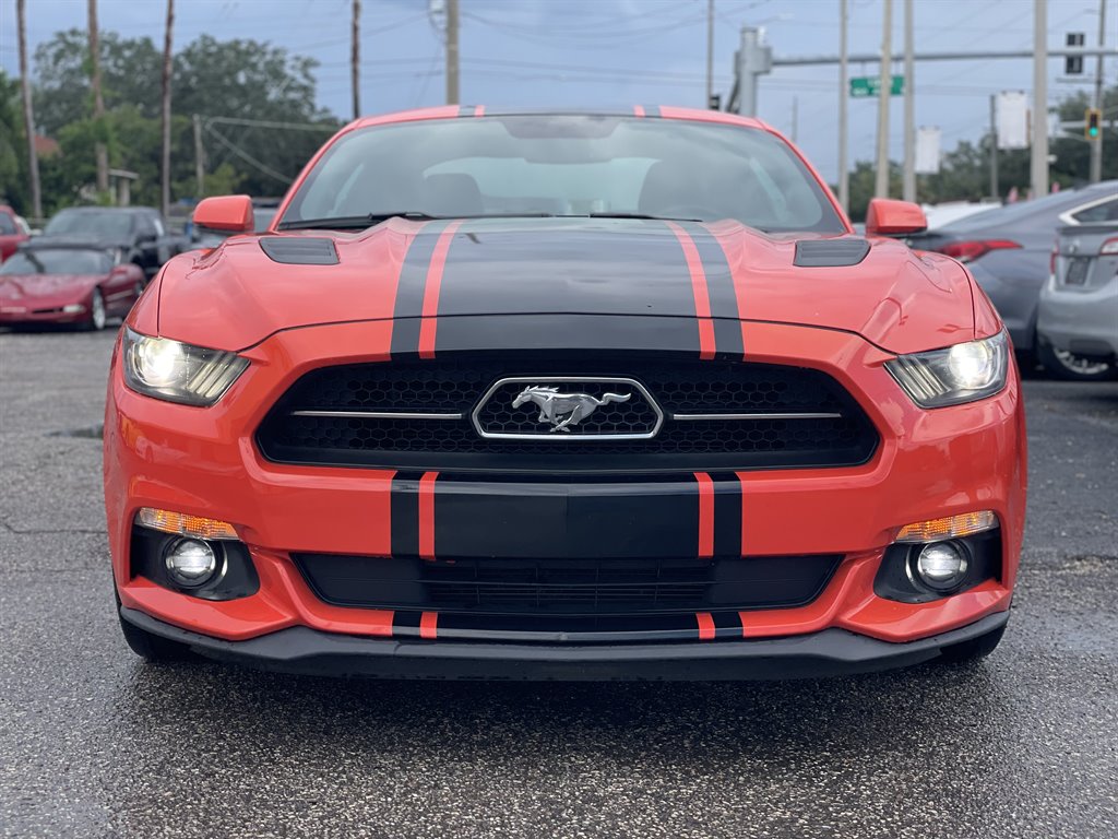 2015 Ford Mustang - $27,999