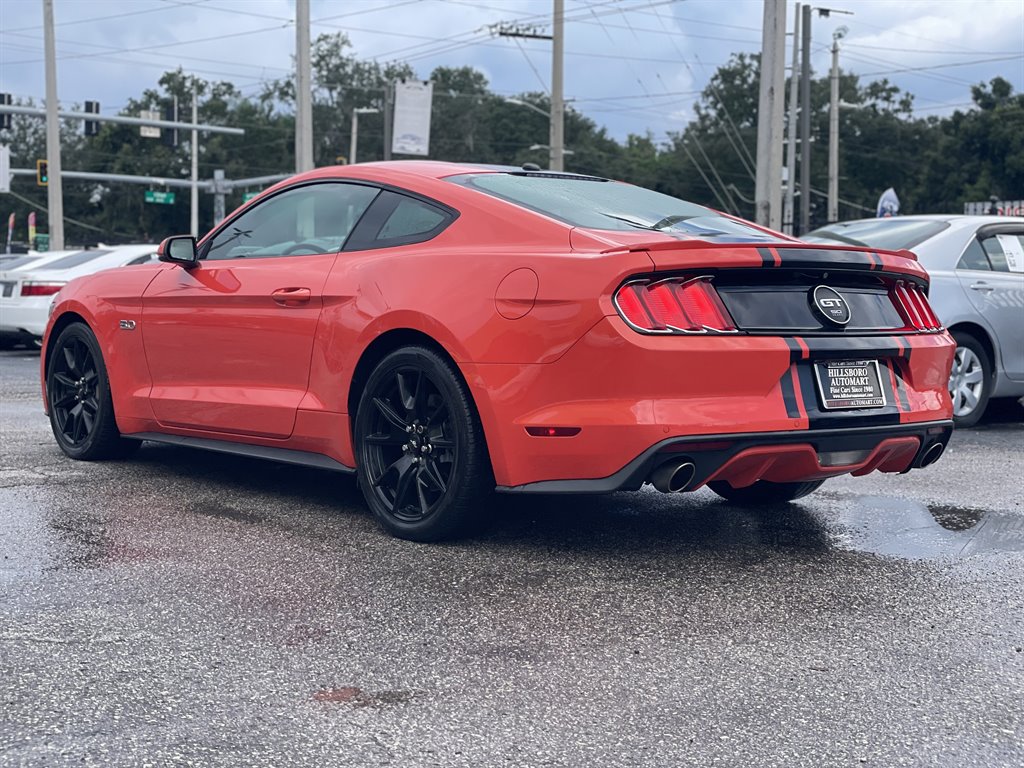 2015 Ford Mustang - $27,999