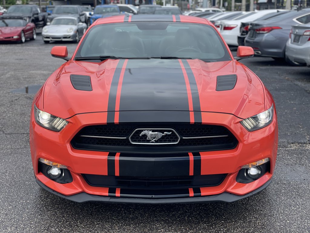2015 Ford Mustang - $27,999