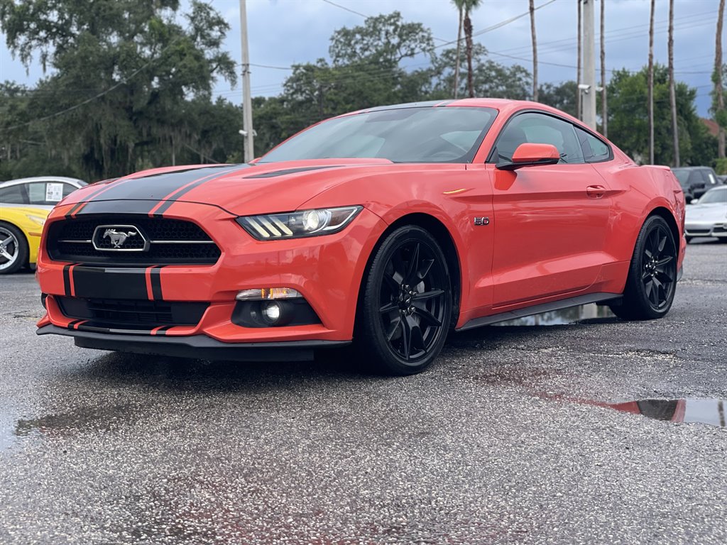 2015 Ford Mustang - $27,999