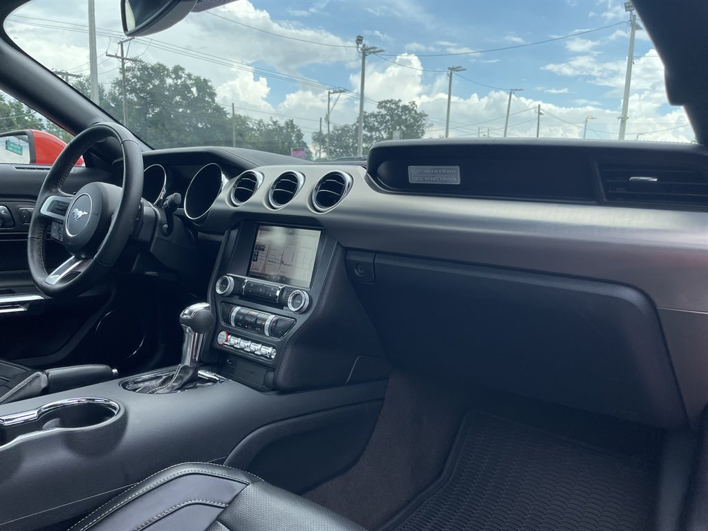 2015 Ford Mustang - $27,999