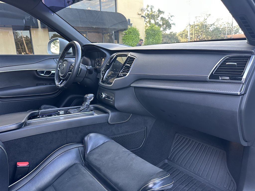 2019 Volvo XC90 - $22,999
