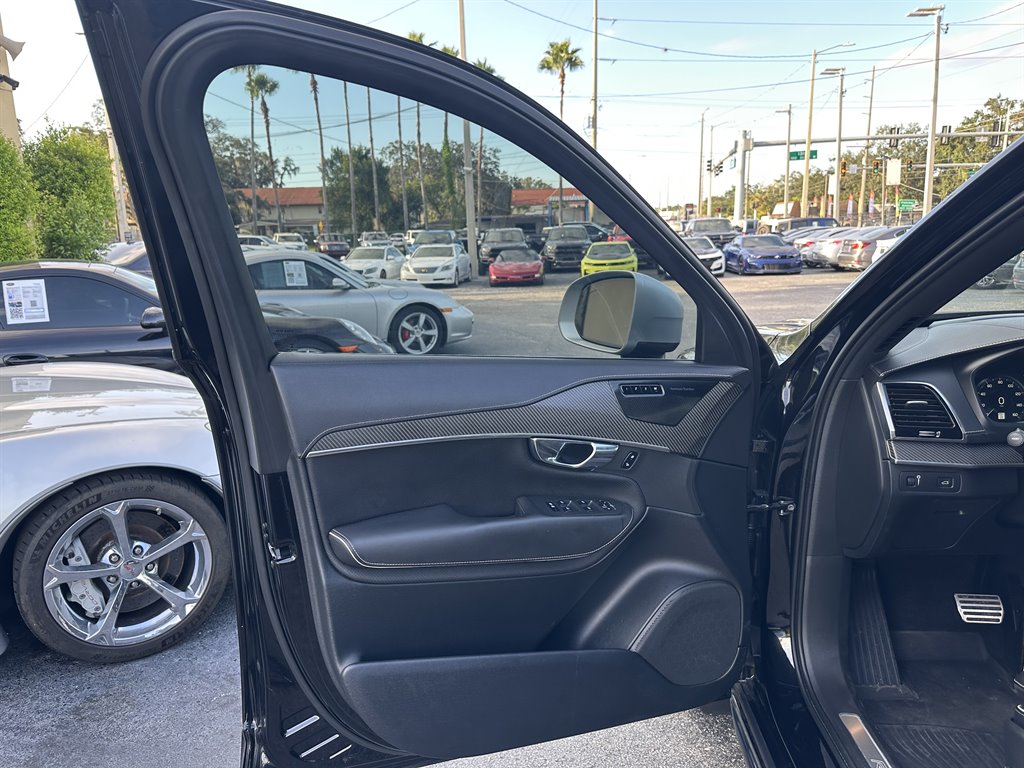 2019 Volvo XC90 - $22,999