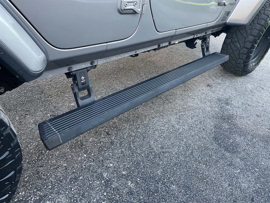 2019 Jeep Wrangler - $26,999