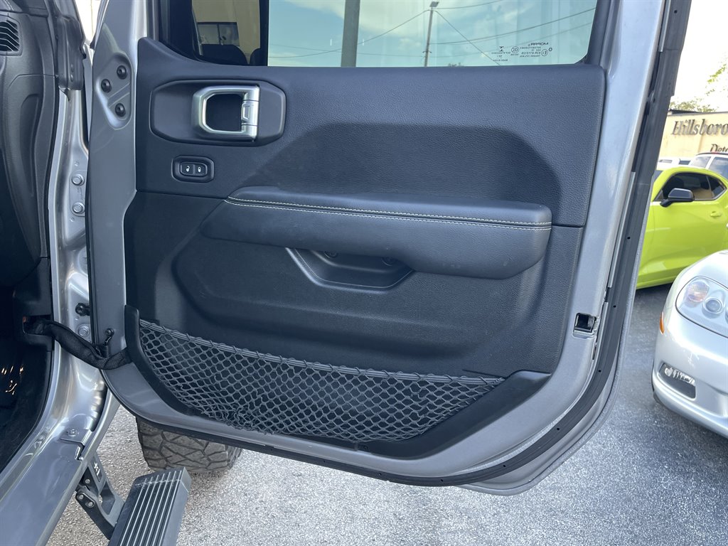 2019 Jeep Wrangler - $26,999