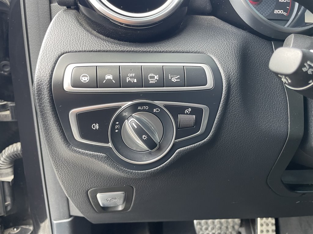 2019 Mercedes-Benz GLC - $34,999