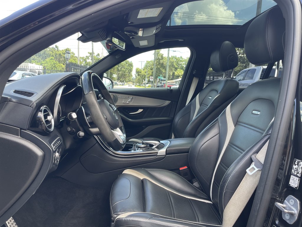 2019 Mercedes-Benz GLC - $34,999