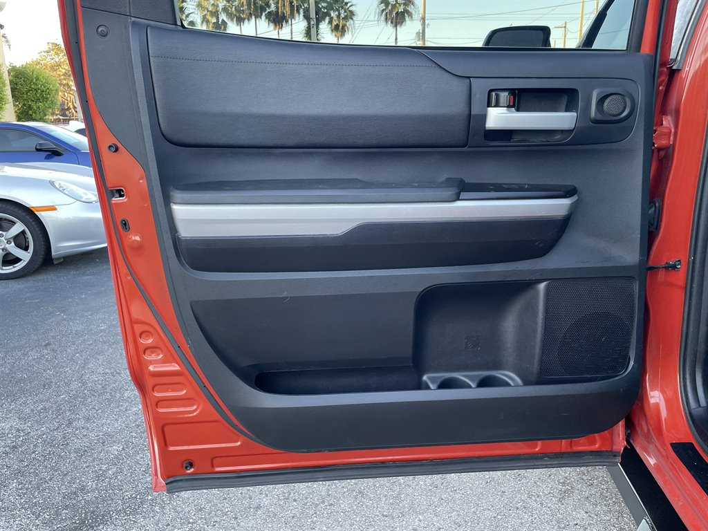 2016 Toyota Tundra - $29,999