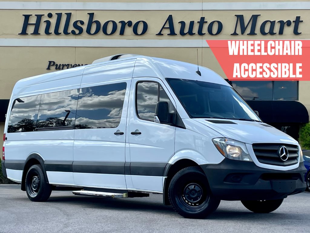 2017 Mercedes-Benz Sprinter 2500 High Roof photo