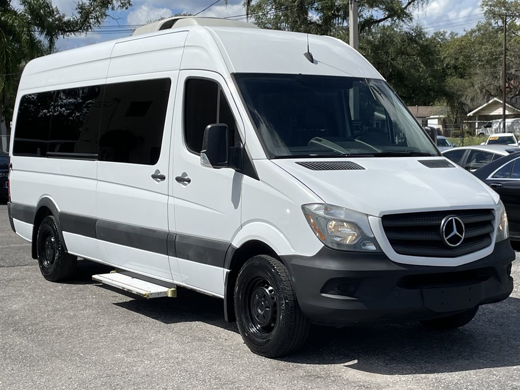 2017 Mercedes-Benz Sprinter 2500 High Roof photo