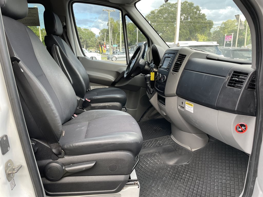 2017 Mercedes-Benz Sprinter 2500 High Roof photo