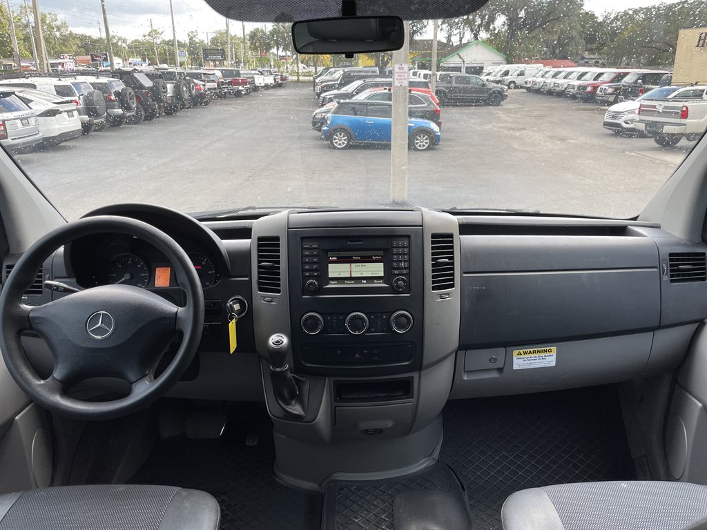 2017 Mercedes-Benz Sprinter 2500 High Roof photo