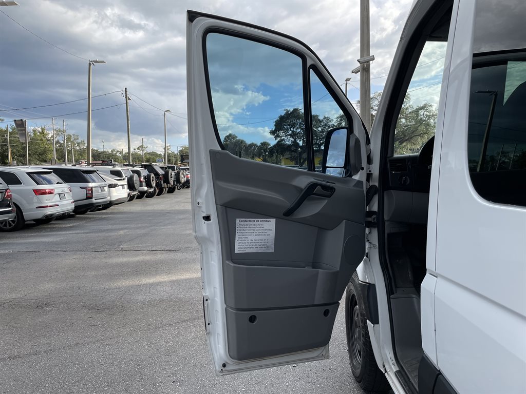 2017 Mercedes-Benz Sprinter 2500 High Roof photo
