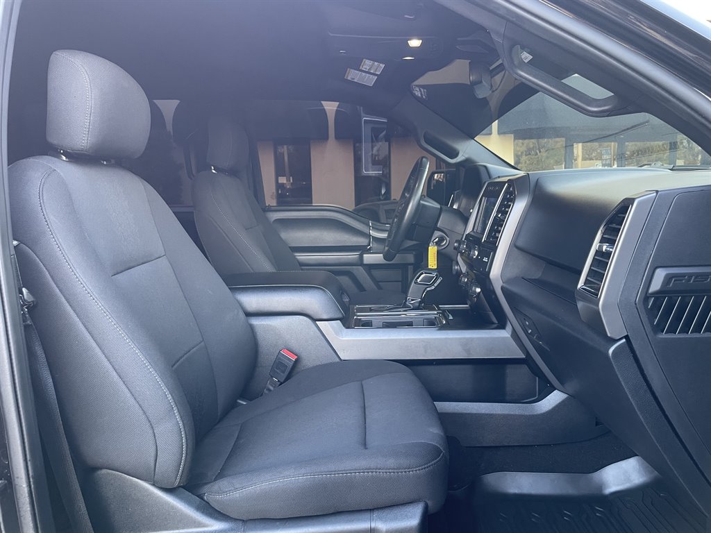 2020 Ford F150 XLT photo