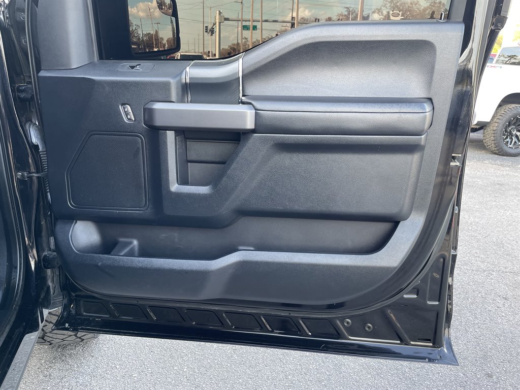 2020 Ford F150 XLT photo
