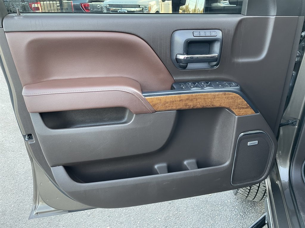 2015 Chevrolet Silverado - $32,999