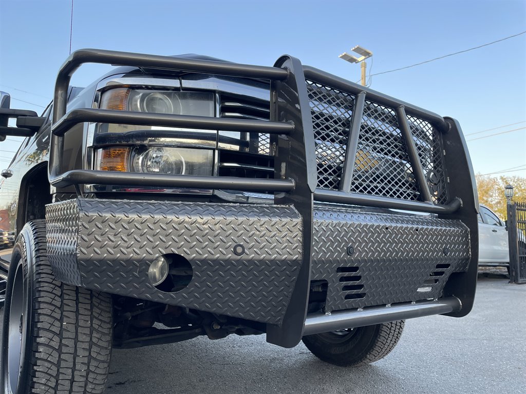 2015 Chevrolet Silverado 2500 High Country photo