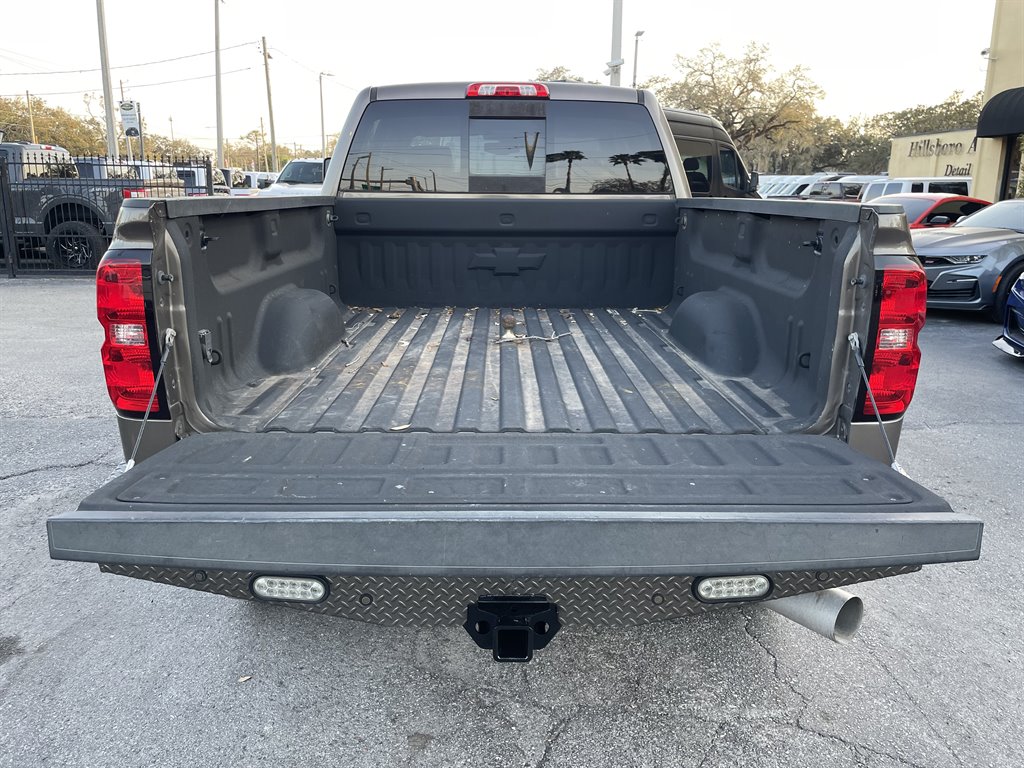 2015 Chevrolet Silverado 2500 High Country photo