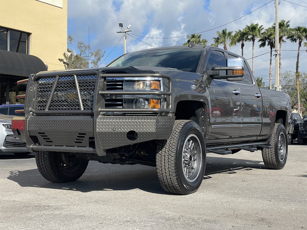 2015 Chevrolet Silverado 2500 High Country photo
