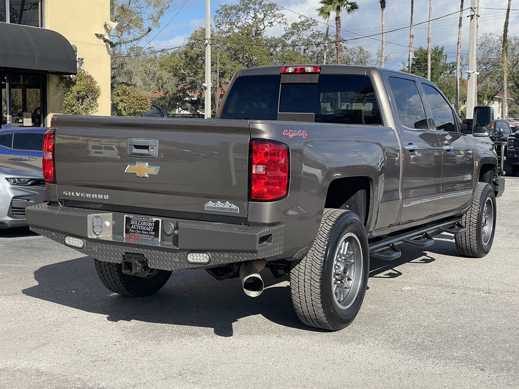 2015 Chevrolet Silverado 2500 High Country photo