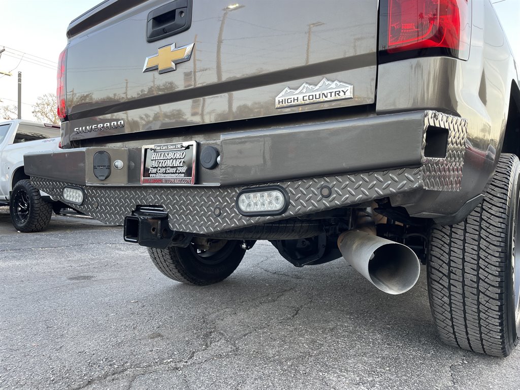 2015 Chevrolet Silverado 2500 High Country photo