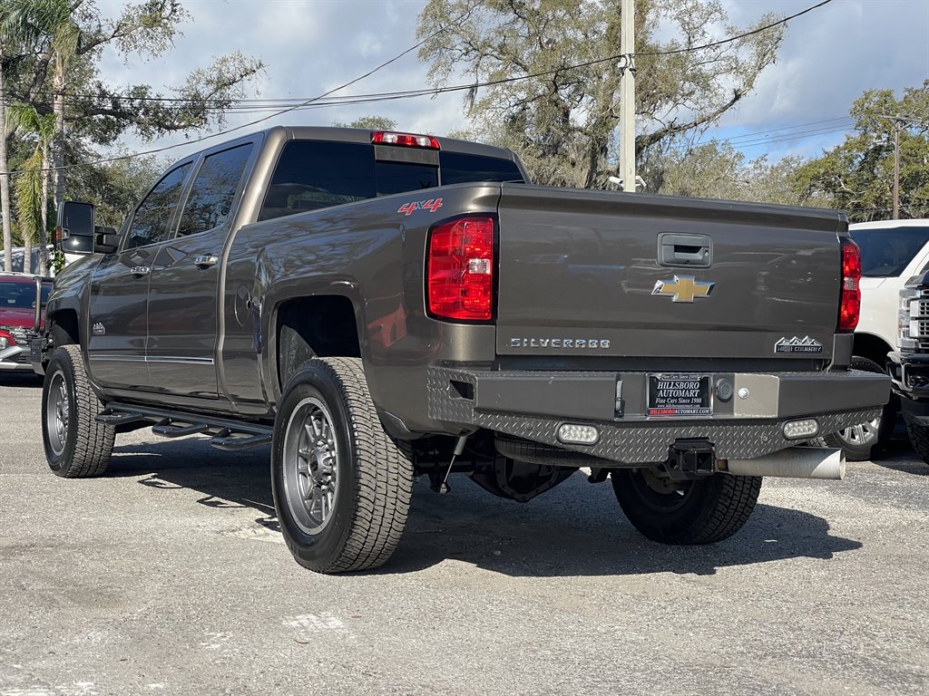 2015 Chevrolet Silverado 2500 High Country photo