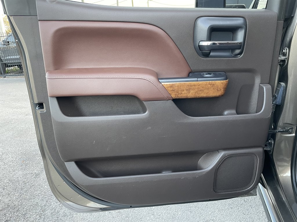 2015 Chevrolet Silverado - $32,999