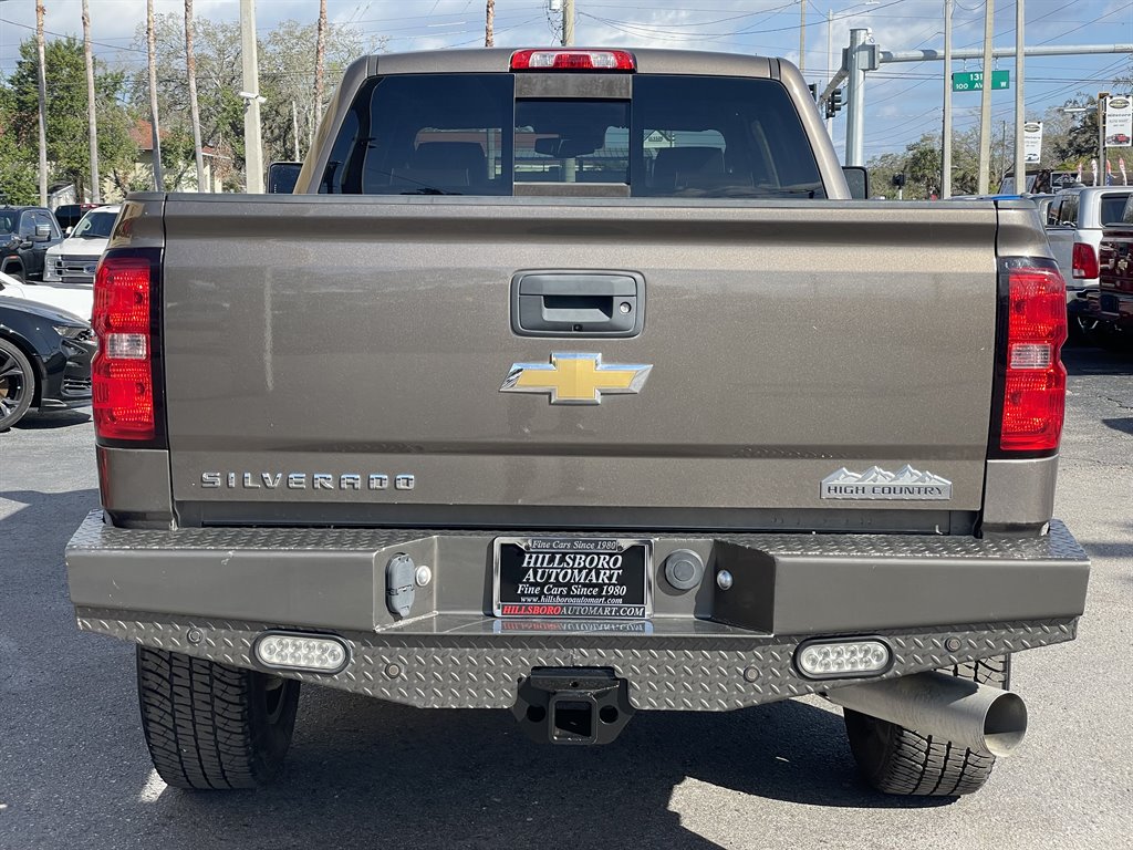 2015 Chevrolet Silverado 2500 High Country photo