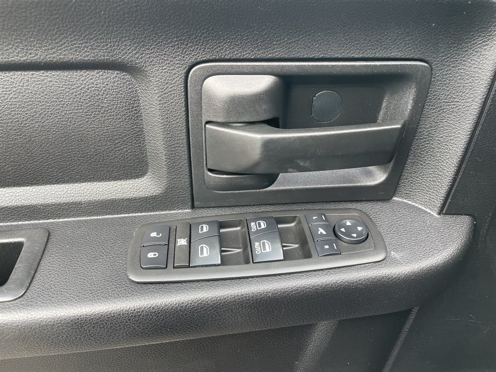 2013 Ram 2500 - $26,999