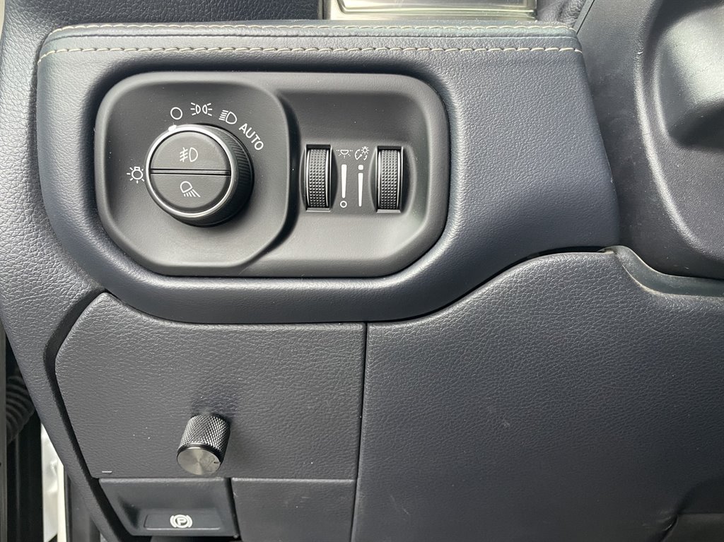 2019 Ram 2500 - $39,999