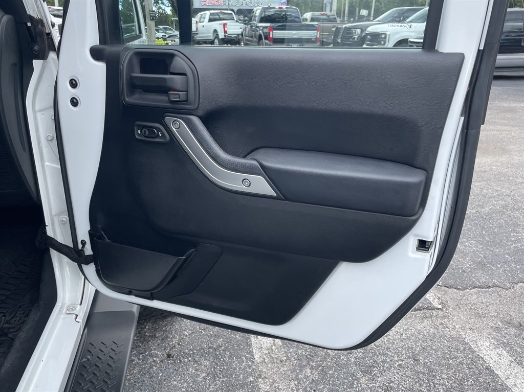 2015 Jeep Wrangler - $17,999